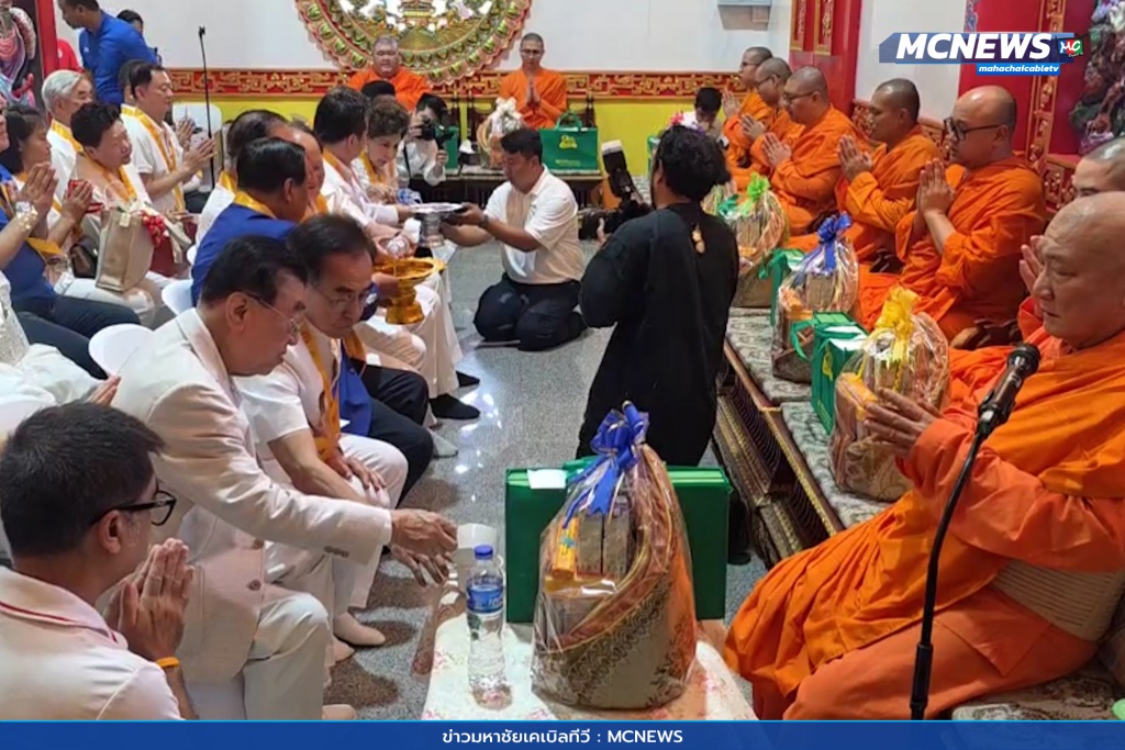 สอท.ร่วมพิธีสังวัธยายวันบรรลุธรรมองค์พระโพธิสัตว์กวนอิม ศาลเจ้าพระหยกขาว 10