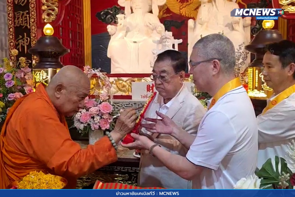 สอท.ร่วมพิธีสังวัธยายวันบรรลุธรรมองค์พระโพธิสัตว์กวนอิม ศาลเจ้าพระหยกขาว 4