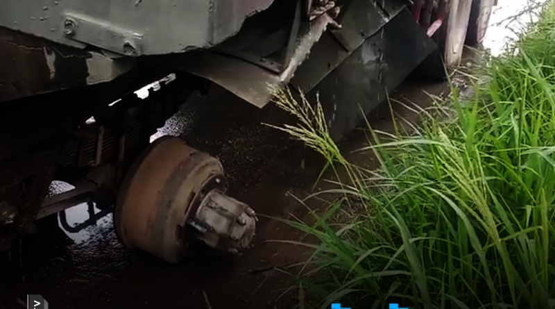 1x1 รถบรรทุกข้ามเกาะกลางชนกระบะ 1