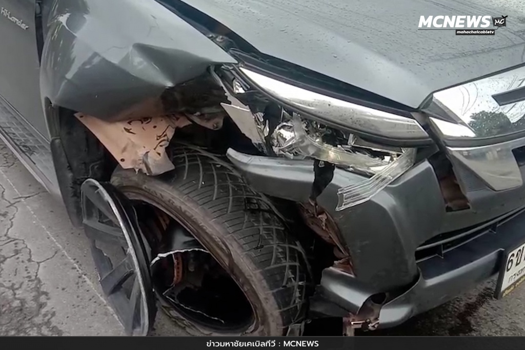 รถบรรทุกข้ามเกาะกลางชนกระบะ 3