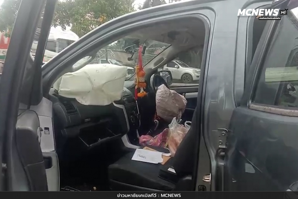 รถบรรทุกข้ามเกาะกลางชนกระบะ 6