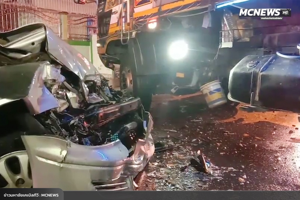 เก๋งชนบรรทุก4